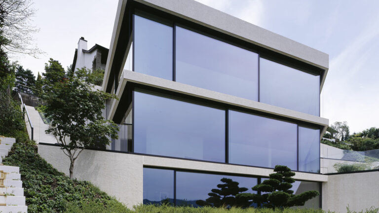 Glass Facade Houses in Switzerland: Architecture, Benefits, and Inspiring Examples